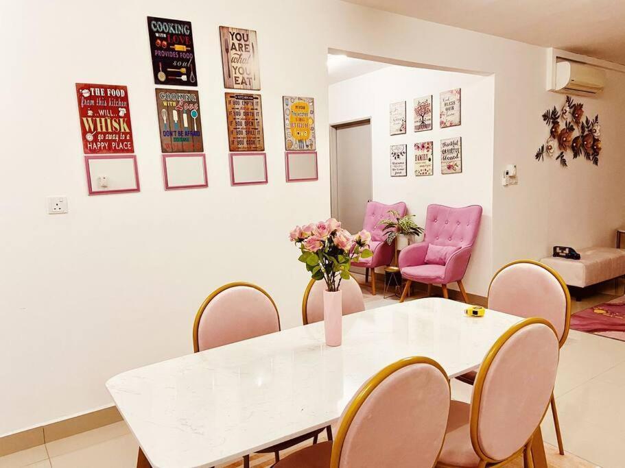 Bandar Puncak AlamSentrovue B Pink Houseアパートメント エクステリア 写真