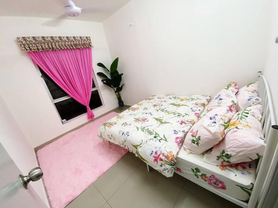 Bandar Puncak AlamSentrovue B Pink Houseアパートメント エクステリア 写真